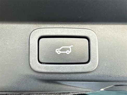 Used 2018 Land Rover Range Rover Sport Supercharged image 15