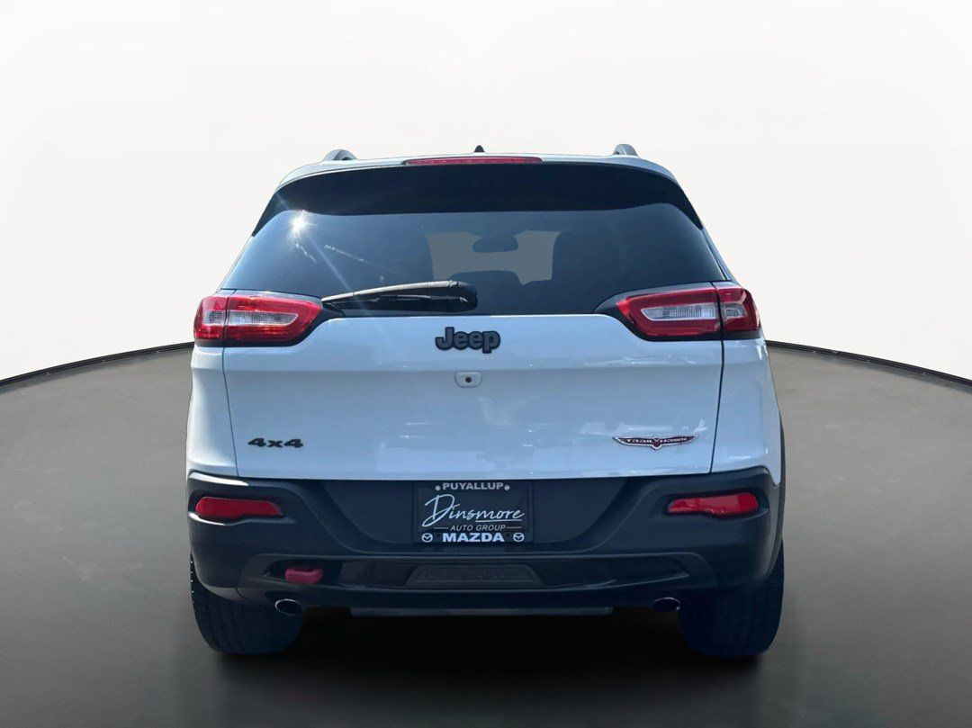 Used 2017 Jeep Cherokee Trailhawk AWD/4WD image 4