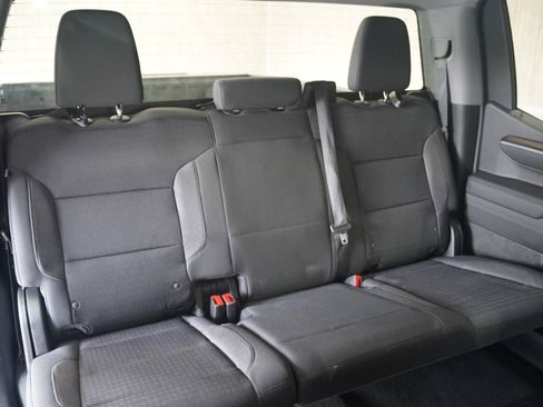 Used 2022 Chevrolet Silverado 1500 LT AWD/4WD image 34