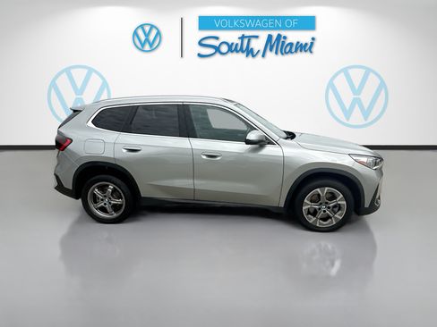 Used 2023 BMW X1 xDrive28i AWD/4WD image 8