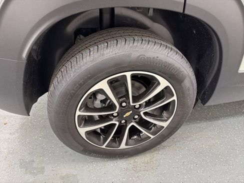 New 2026 Chevrolet TrailBlazer LT w/ Driver Confidence Package AWD/4WD image 9