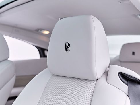 Used 2014 Rolls-Royce Wraith RWD image 50