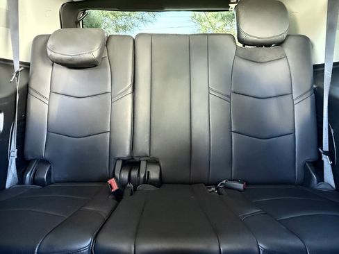 Used 2016 Cadillac Escalade 2WD image 42