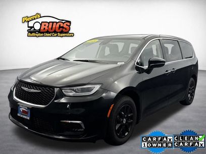 Used 2024 Chrysler Pacifica Touring-L