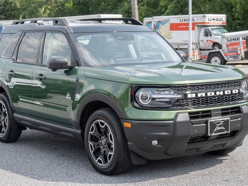 Used 2025 Ford Bronco Sport Outer Banks w/ Outer Banks Tech Package+ AWD/4WD image 4