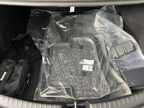 New 2026 Mercedes-Benz CLE 300 4MATIC Coupe image 22