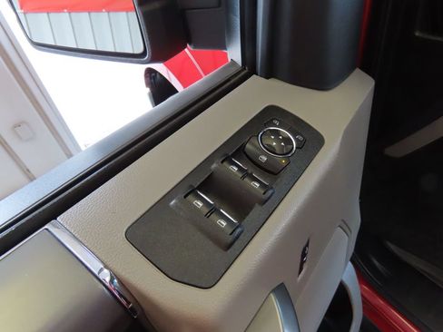 Used 2020 Ford F150 XLT w/ Equipment Group 302A Luxury AWD/4WD image 22