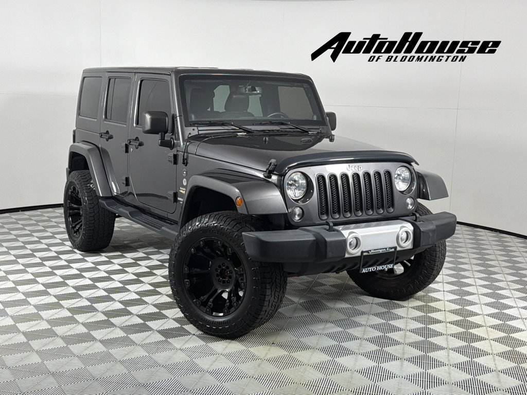 Used 2014 Jeep Wrangler Unlimited Sahara w/ Max Tow Package AWD/4WD image 1
