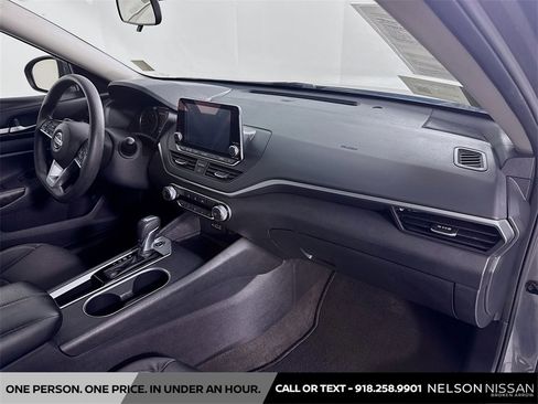 Certified 2022 Nissan Altima 2.5 SV image 26