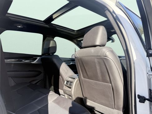 Used 2024 Cadillac XT5 Premium Luxury image 25