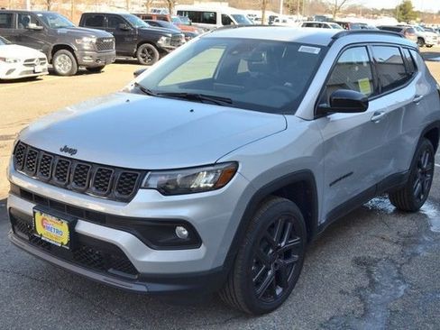 New 2026 Jeep Compass Latitude image 4