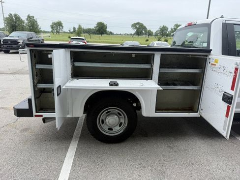 Used 2019 Ford F250 XL w/ Power Equipment Group RWD image 13