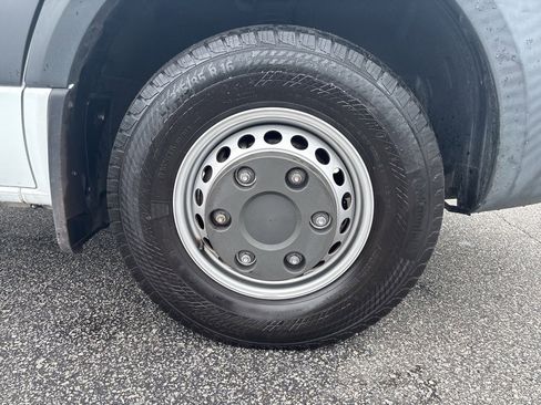 Used 2021 Freightliner Sprinter 3500 image 9