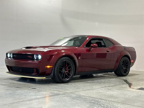 Used 2019 Dodge Challenger R/T Scat Pack w/ Widebody Package image 2