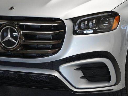 Certified 2026 Mercedes-Benz GLS 450 4MATIC image 6