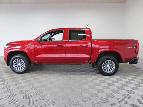 Used 2026 Chevrolet Colorado LT AWD/4WD image 6