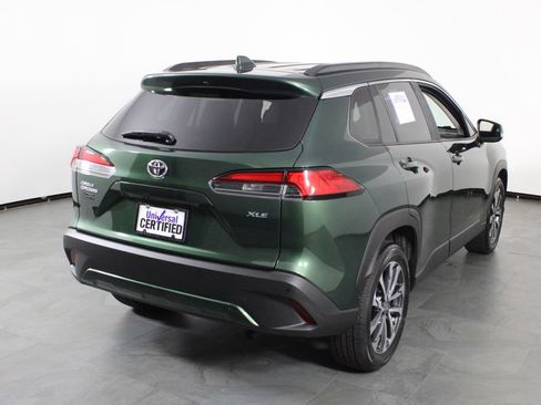 Used 2023 Toyota Corolla Cross XLE w/ Convenience Package FWD image 3