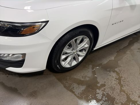 Used 2024 Chevrolet Malibu LT FWD image 9