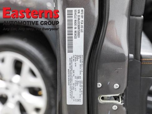 Used 2021 Jeep Compass Limited image 34