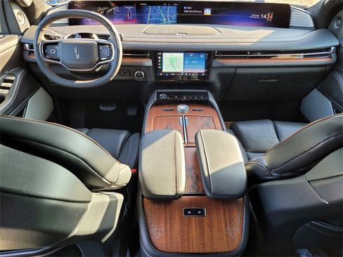 New 2025 Lincoln Navigator L Black Label image 12