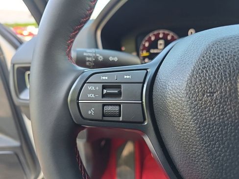 Used 2025 Honda Civic Type R image 18
