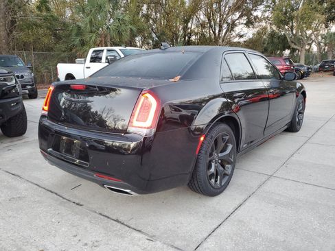 Certified 2023 Chrysler 300 Touring L w/ Popular Equipment Group image 3