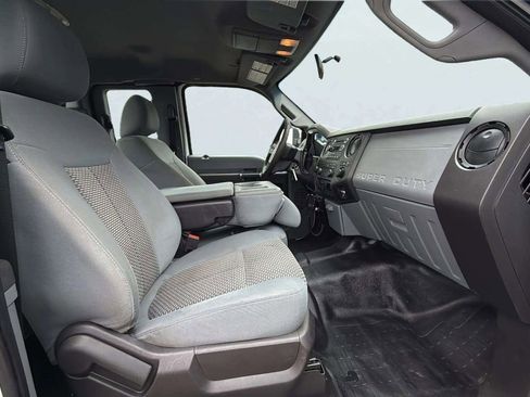 Used 2014 Ford F250 XL w/ Power Equipment Group RWD image 15