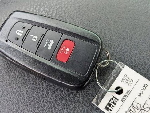 Used 2023 Toyota Camry SE w/ Convenience Package image 29