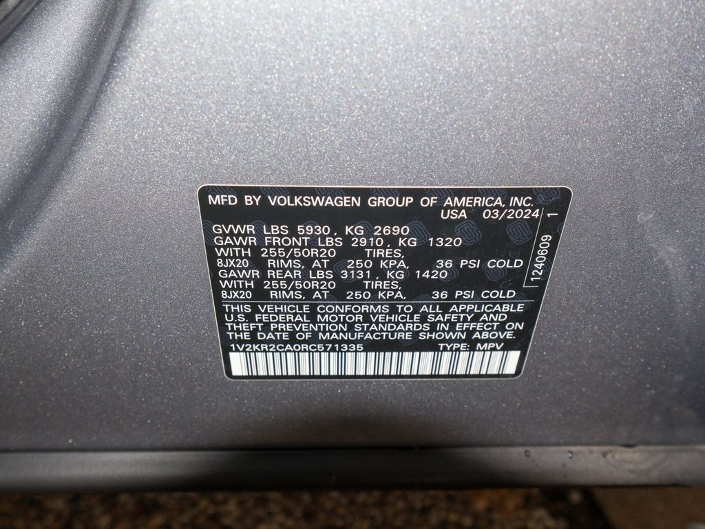 Used 2024 Volkswagen Atlas SE w/ Panoramic Sunroof Package AWD/4WD image 32