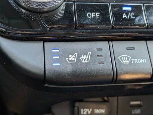 Certified 2024 Hyundai Elantra Limited FWD image 27