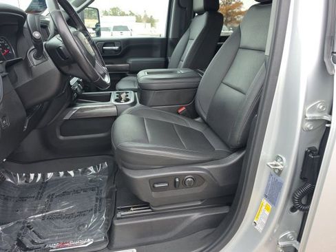 Used 2021 Chevrolet Silverado 2500 LTZ w/ LTZ Premium Package image 13