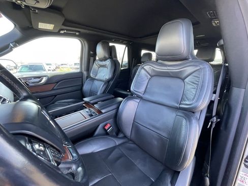 Used 2022 Lincoln Navigator Reserve image 22
