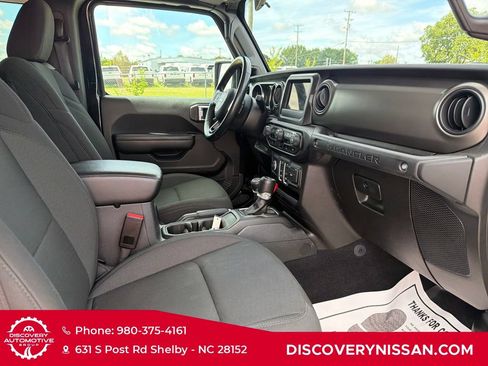 Used 2021 Jeep Wrangler Sport AWD/4WD image 32