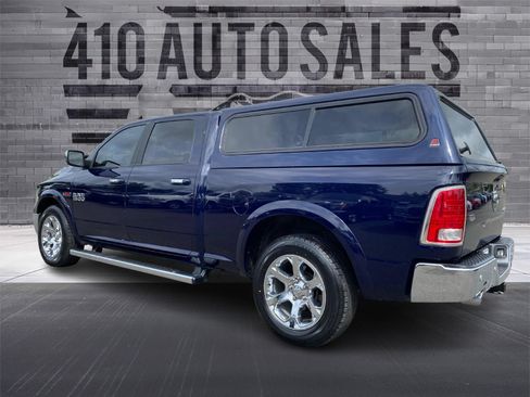 Used 2018 RAM 1500 Laramie w/ Convenience Group AWD/4WD image 8