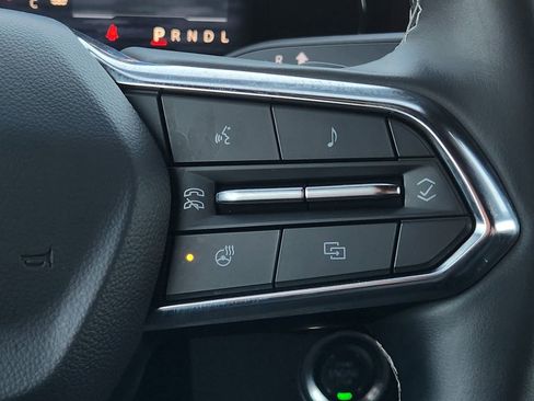 Used 2025 Chevrolet Traverse LT image 29