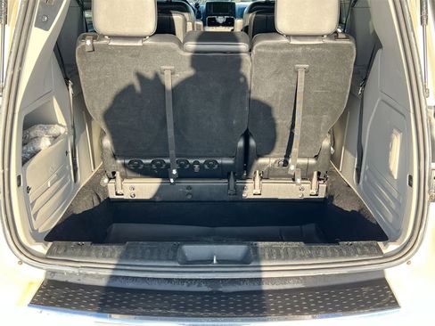 Used 2012 Chrysler Town & Country Touring w/ Entertainment Group #1 image 32