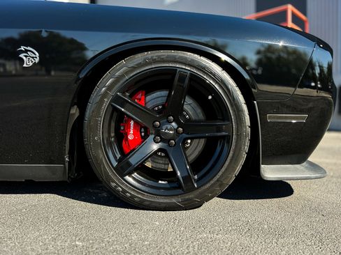 Used 2020 Dodge Challenger SRT Hellcat image 11