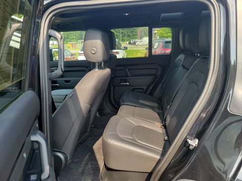 Used 2025 Land Rover Defender 110 S AWD/4WD image 29