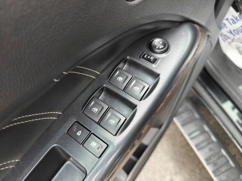 Used 2021 GMC Canyon Denali image 17