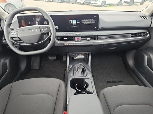 New 2026 Kia K4 FWD image 12