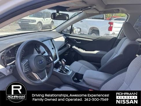 Used 2025 Subaru Outback Premium AWD/4WD image 8