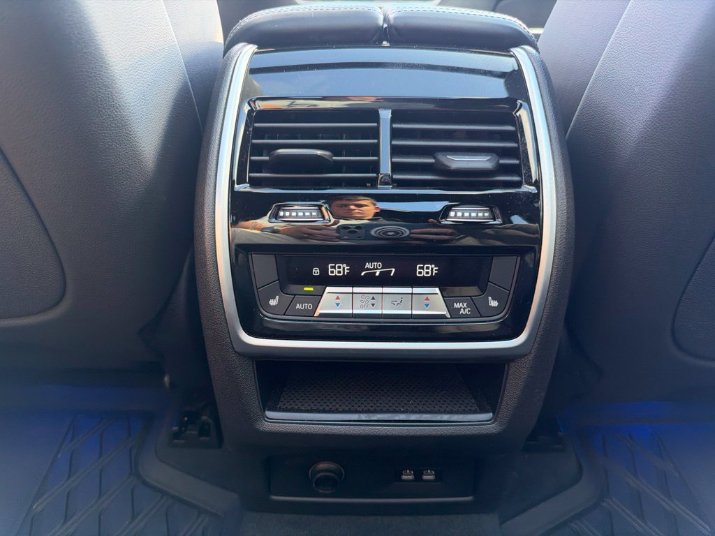 Certified 2026 BMW X7 M60i AWD/4WD image 25