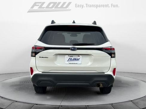 Used 2026 Subaru Forester Premium AWD/4WD image 8