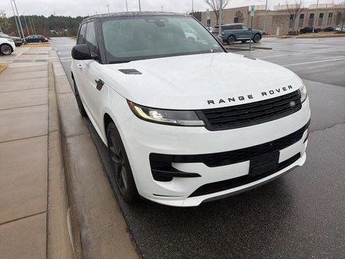 Used 2024 Land Rover Range Rover Sport Dynamic SE image 28