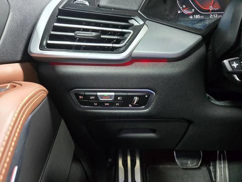 Used 2019 BMW X5 xDrive50i w/ M Sport Package AWD/4WD image 12