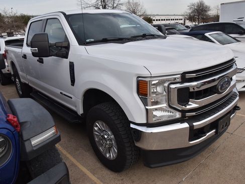 Used 2020 Ford F250 XLT w/ FX4 Off-Road Package image 5