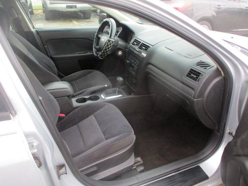 Used 2006 Ford Fusion SE FWD image 7