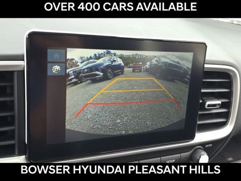 New 2026 Hyundai Venue SEL FWD image 9