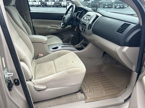 Used 2008 Toyota Tacoma PreRunner image 20