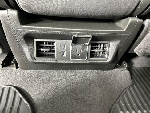 Used 2024 Chevrolet Silverado 1500 LT AWD/4WD image 20